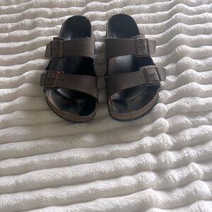 Brown/tan Birkenstocks